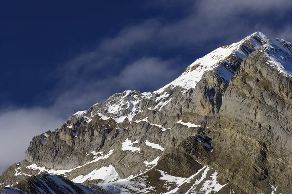 Karlı tepe — Stok fotoğraf