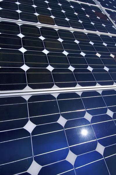 Detalle de un panel fotovoltaico —  Fotos de Stock