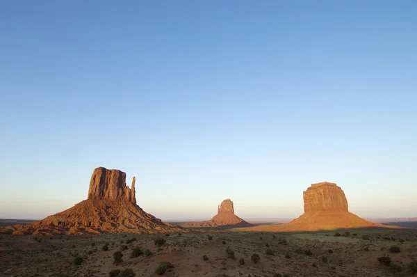 Sandstone towers in Monument Valley — Stock Photo, Image