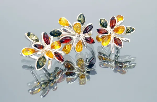 Jewelry amber — Stock Photo, Image