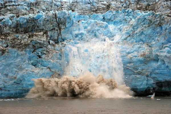 Kalbeneis auf dem Childs-Gletscher — Stockfoto
