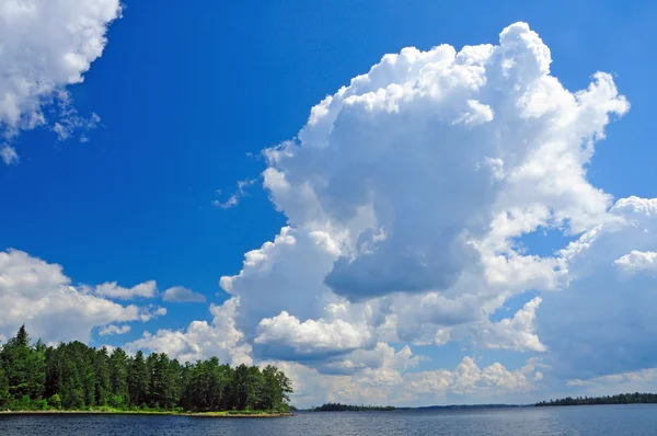 Summer clouds over the Quetico — Stock Photo, Image