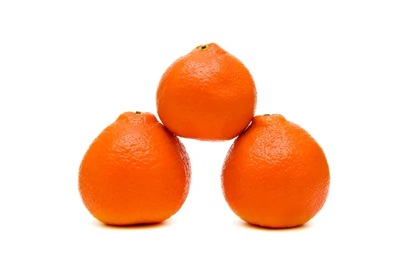 Három narancs fehér alapon — Stock Fotó