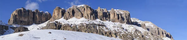 Panorama de montaña en invierno — Foto de Stock